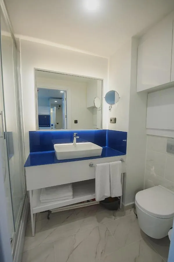 Orbi Shades Of Blue Apartment Batumi 0*,