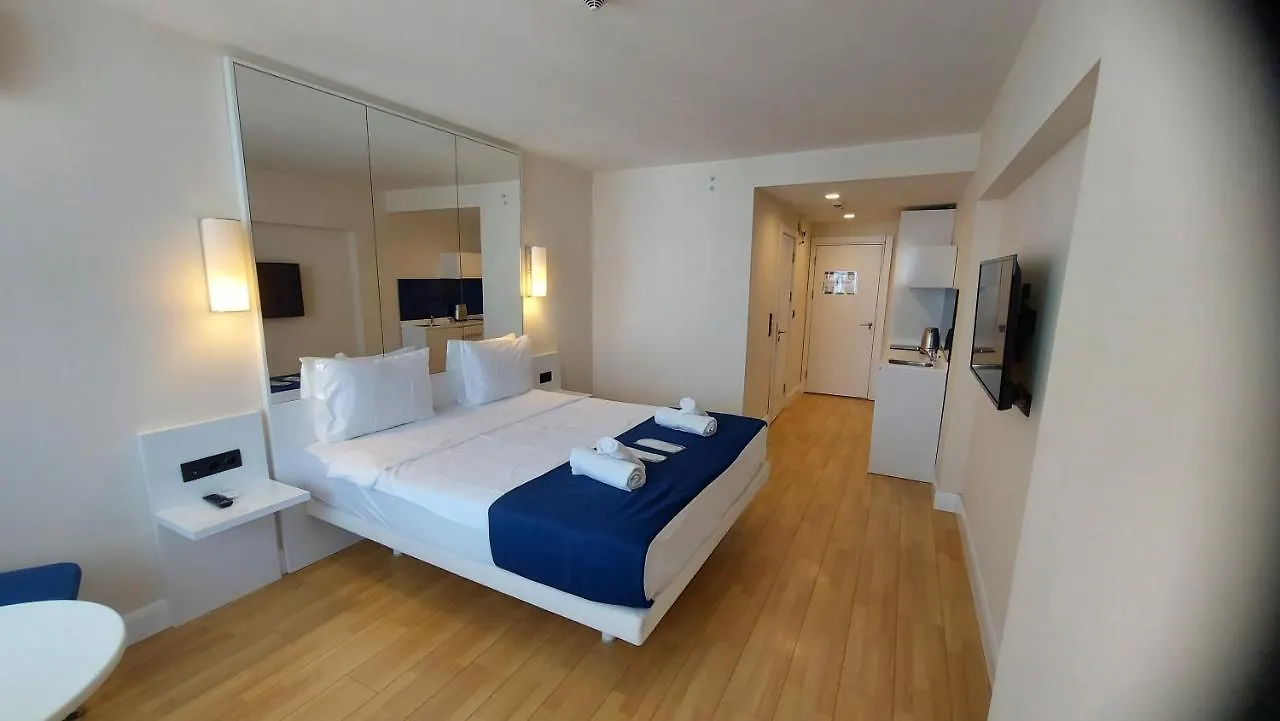 Orbi Shades Of Blue Apartment Batumi